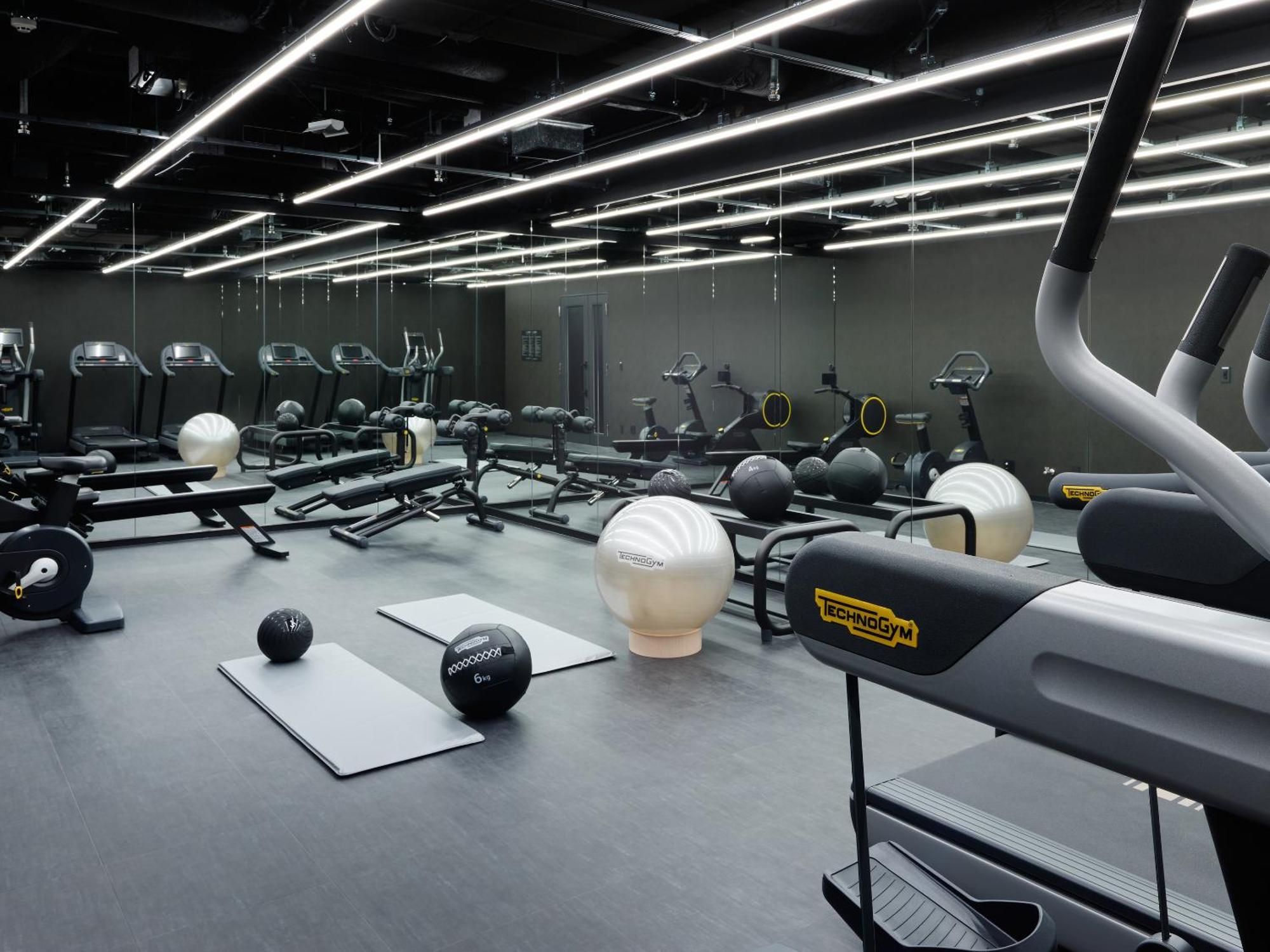 Mitsui Garden Hotel Roppongi Tokyo Premier Εξωτερικό φωτογραφία The gym at The Standard East Village